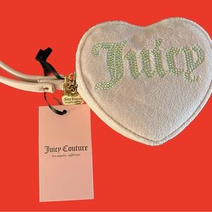 NWT JUICY COUTURE HEART-SHAPED PLUSH WRISTLET IN SOFT PINK